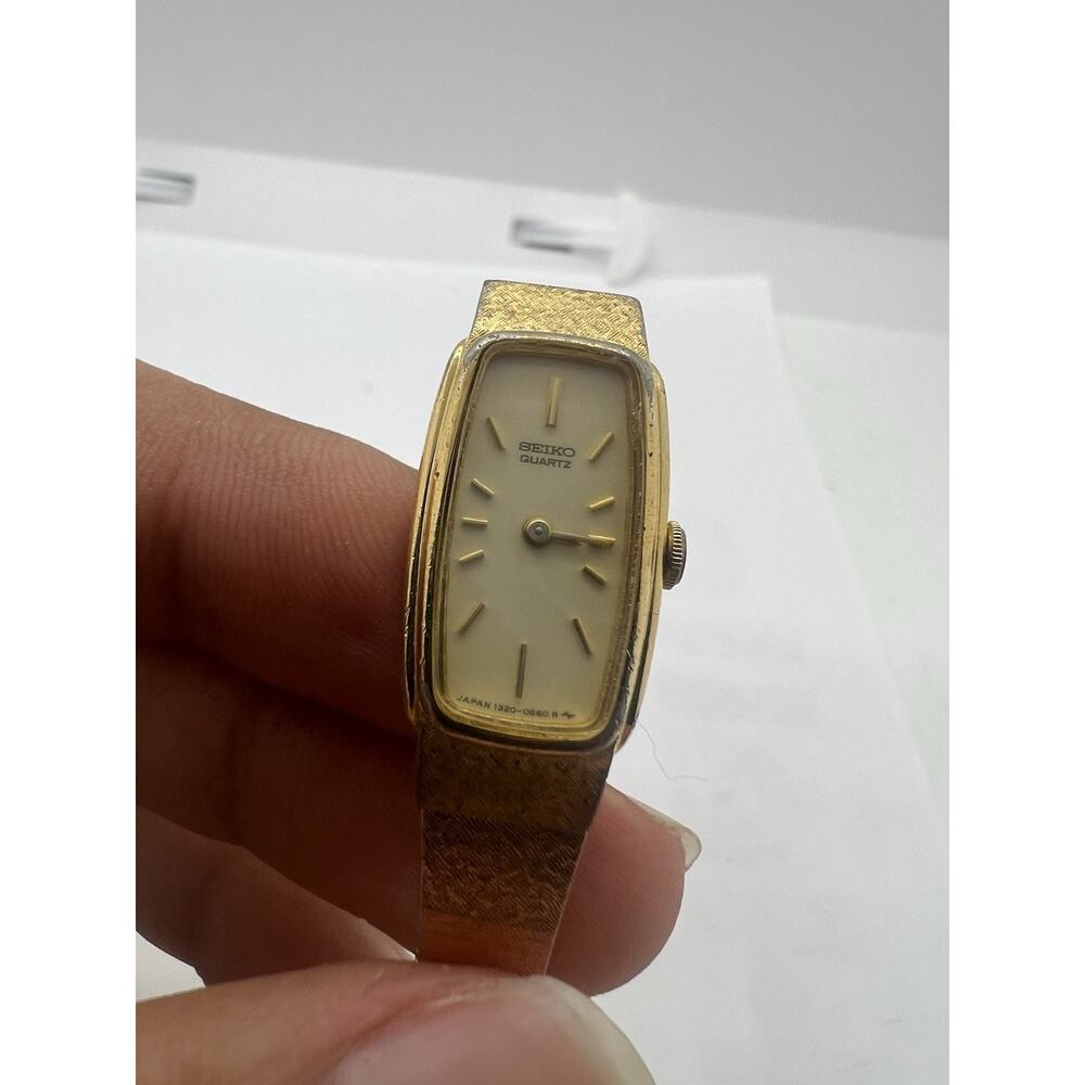 Seiko Tank Watch Women 13mm White Dial Gold Tone Rectangle 2e20-5010 Needs Batte
